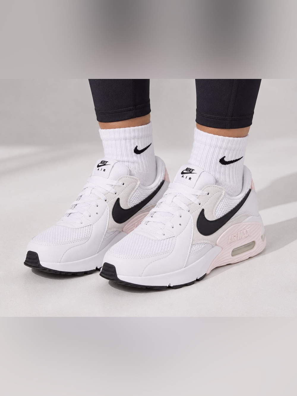 Nike Women's Air Max Excee Casual Sneakers from Finish Line Sz 9 Running